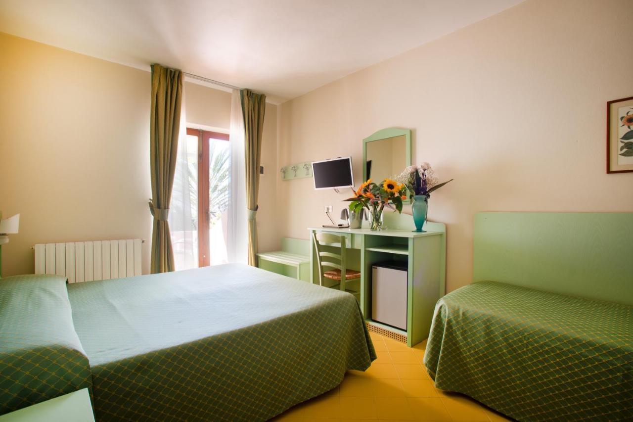 Hotel Sardi Pomonte Ngoại thất bức ảnh